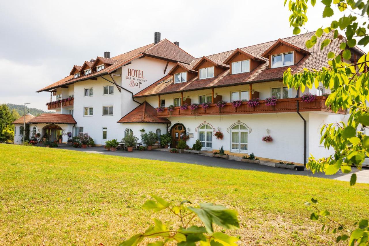 Sattelbogener Hof Hotel Traitsching Kültér fotó
