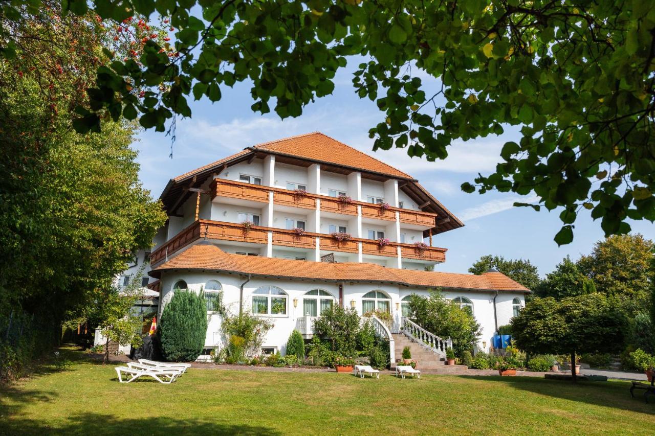 Sattelbogener Hof Hotel Traitsching Kültér fotó