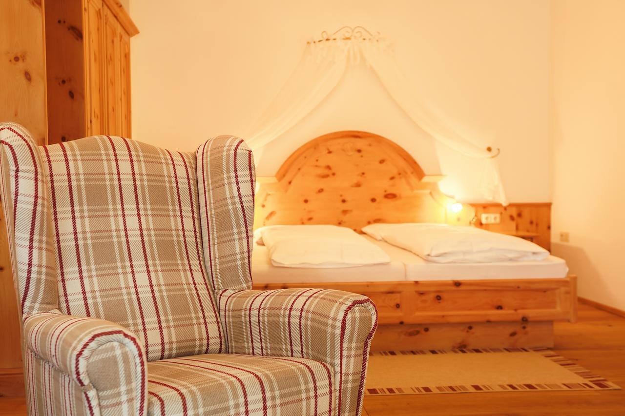 Sattelbogener Hof Hotel Traitsching Kültér fotó