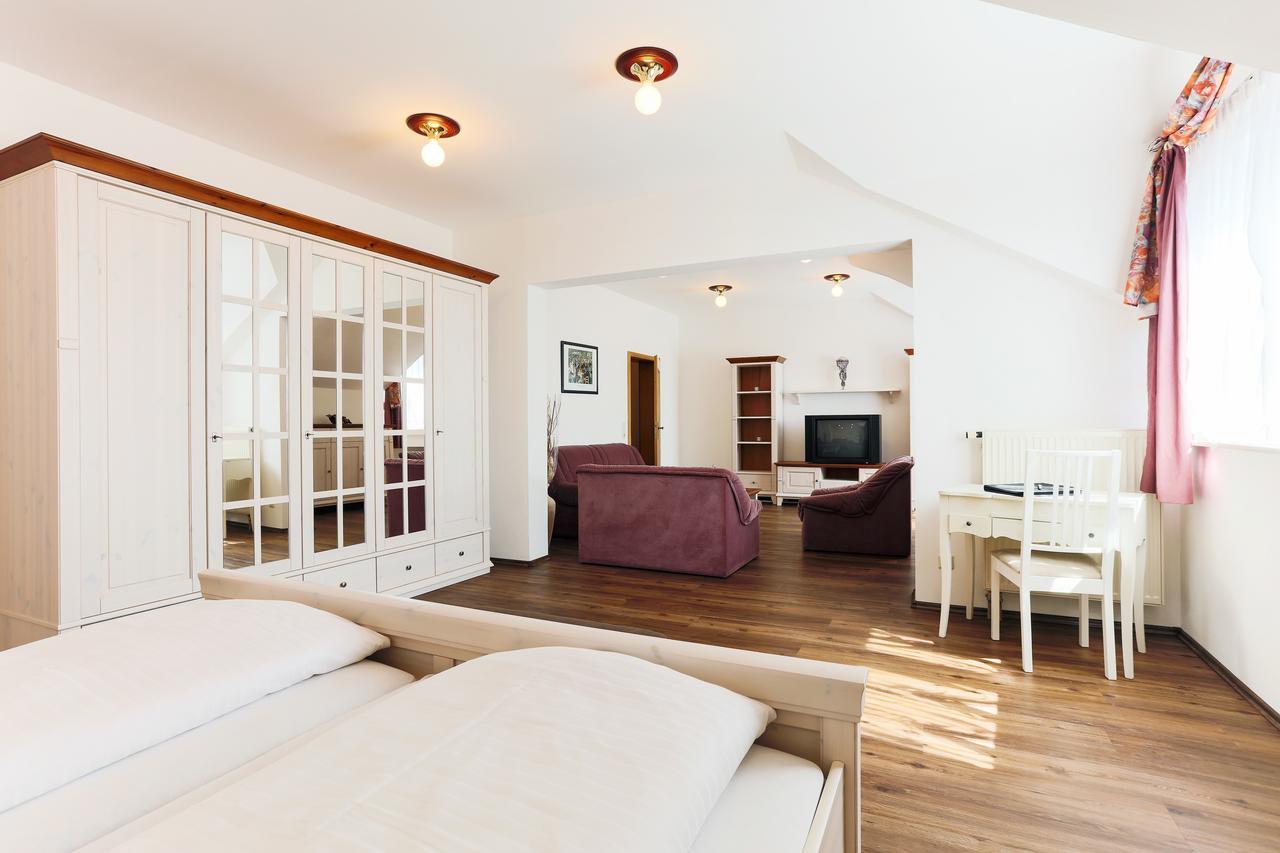 Sattelbogener Hof Hotel Traitsching Kültér fotó