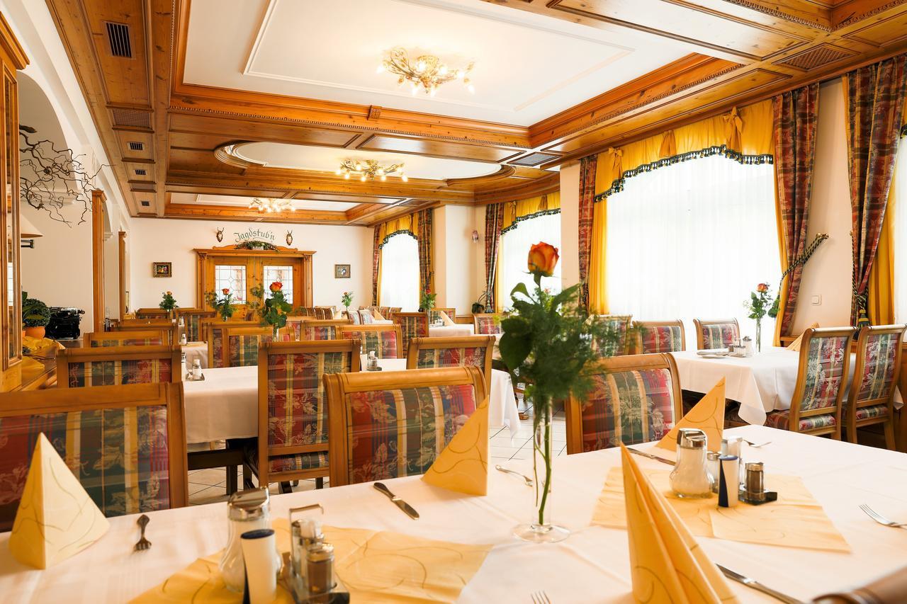 Sattelbogener Hof Hotel Traitsching Kültér fotó