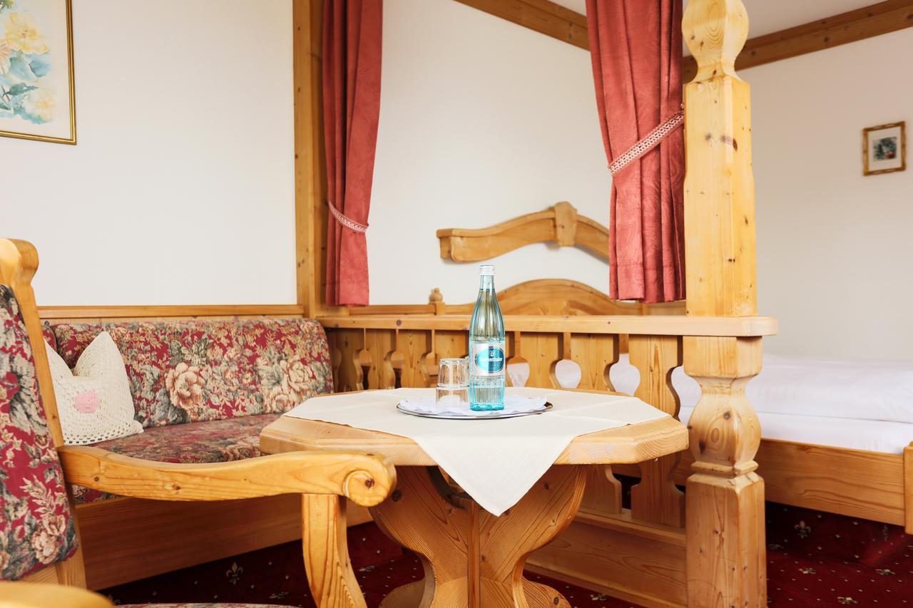 Sattelbogener Hof Hotel Traitsching Kültér fotó